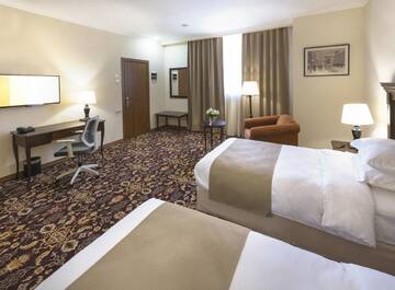 Улучшенный двухместный номер с 2 отдельными кроватями в Отеле Ani Grand Hotel Yerevan